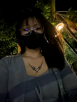   BabyShowPublic   online show from 10-25-25, 02:02