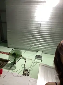 Snapshot of __BabyShowPublic__ chatting on 03-18-26, 02:09 BabyShowPublic online show from 03-18-26, 02:09