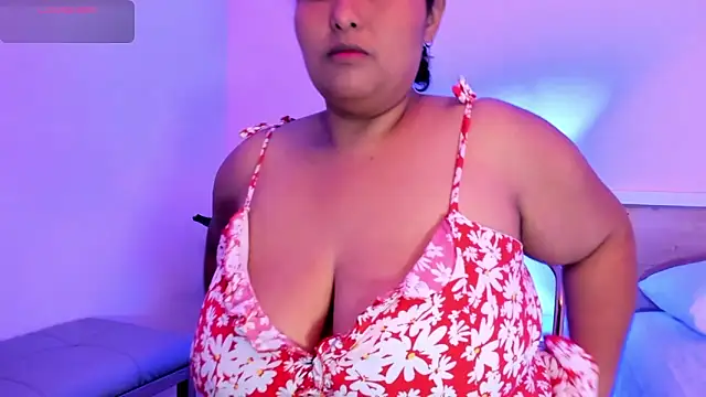 BellaNixs online show from 09-16-25, 02:56