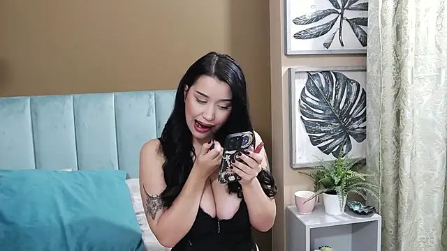 SophieSkyess online show from 10-14-25, 01:23