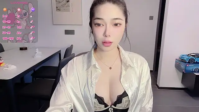 Snapshot of Scarlett-bb chatting on 09-23-25, 11:30 Scarlett-bb online show from 09-23-25, 11:30