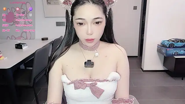 Snapshot of Scarlett-bb chatting on 10-29-25, 11:17 Scarlett-bb online show from 10-29-25, 11:17