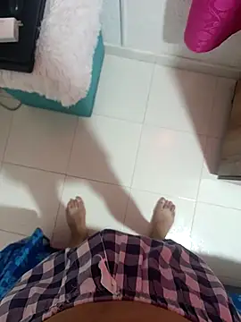 Snapshot of CarlosGris chatting on 04-16-26, 03:57 CarlosGris online show from 04-16-26, 03:57