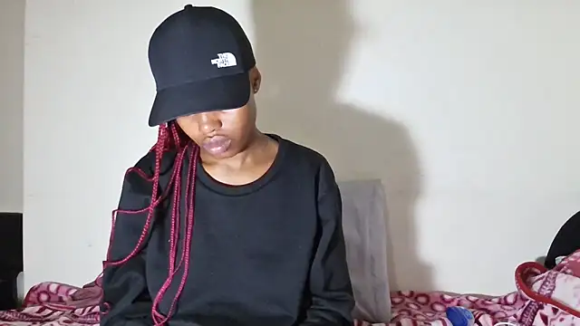 SexyBitchx01 online show from 09-12-25, 04:07