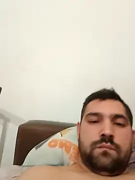 Snapshot of flr196 chatting on 12-20-25, 09:33 flr196 online show from 12-20-25, 09:33