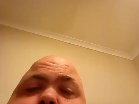 Snapshot of Nigel1121 chatting on 02-06-26, 11:35 Nigel1121 online show from 02-06-26, 11:35