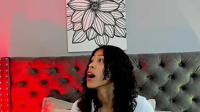 liily grey online show from 09-10-25, 12:38