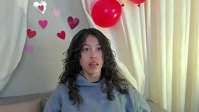 liily grey online show from 09-18-25, 01:24