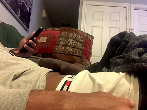 Snapshot of Insurance-03 chatting on 09-28-25, 06:19 Insurance-03 online show from 09-28-25, 06:19