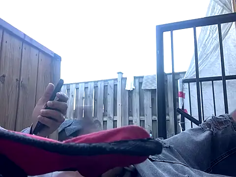 Snapshot of Insurance-03 chatting on 09-28-25, 10:15 Insurance-03 online show from 09-28-25, 10:15