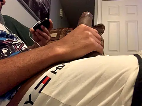 Snapshot of Insurance-03 chatting on 10-03-25, 05:37 Insurance-03 online show from 10-03-25, 05:37