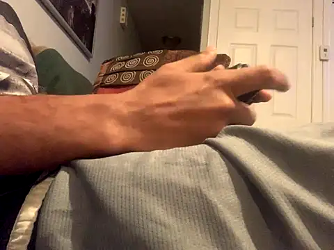 Snapshot of Insurance-03 chatting on 10-10-25, 08:13 Insurance-03 online show from 10-10-25, 08:13