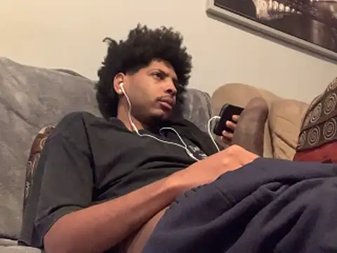 Snapshot of Insurance-03 chatting on 10-17-25, 09:39 Insurance-03 online show from 10-17-25, 09:39