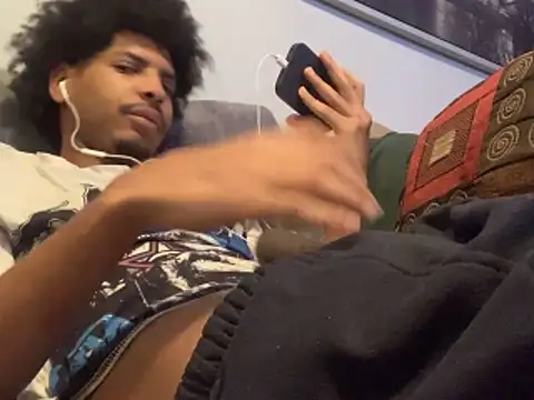 Snapshot of Insurance-03 chatting on 10-20-25, 09:32 Insurance-03 online show from 10-20-25, 09:32