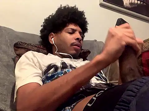 Snapshot of Insurance-03 chatting on 10-22-25, 09:53 Insurance-03 online show from 10-22-25, 09:53