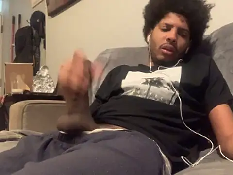 Snapshot of Insurance-03 chatting on 11-11-25, 10:32 Insurance-03 online show from 11-11-25, 10:32