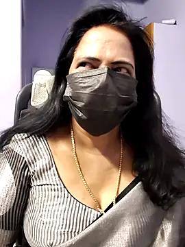 mallu-lover online show from 09-30-25, 02:22