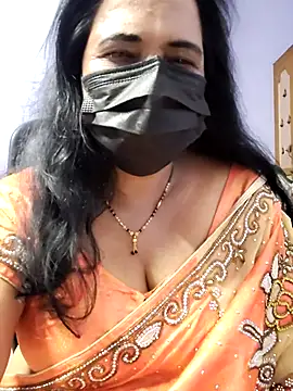 mallu-lover online show from 10-12-25, 07:18