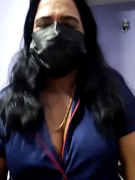 mallu-lover online show from 10-29-25, 01:19