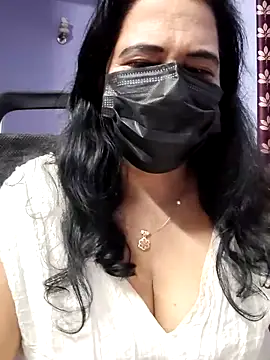 mallu-lover online show from 11-01-25, 02:02