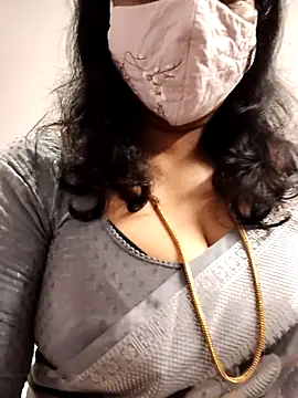 mallu-lover online show from 03-01-26, 01:13