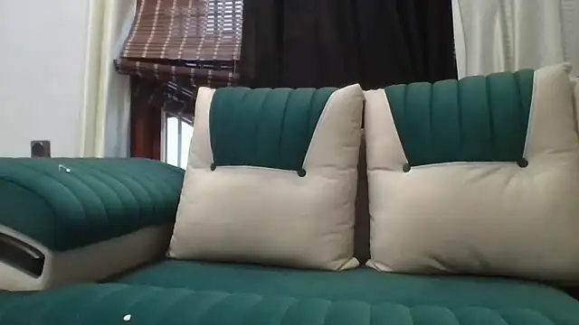 mallu-lover online show from 06-01-26, 12:07