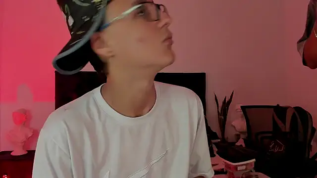 NoahLux online show from 09-16-25, 07:04