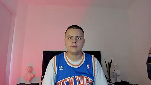 NoahLux online show from 09-18-25, 08:11