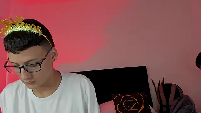 NoahLux online show from 09-23-25, 06:55