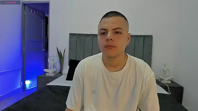 NoahLux online show from 10-17-25, 06:32