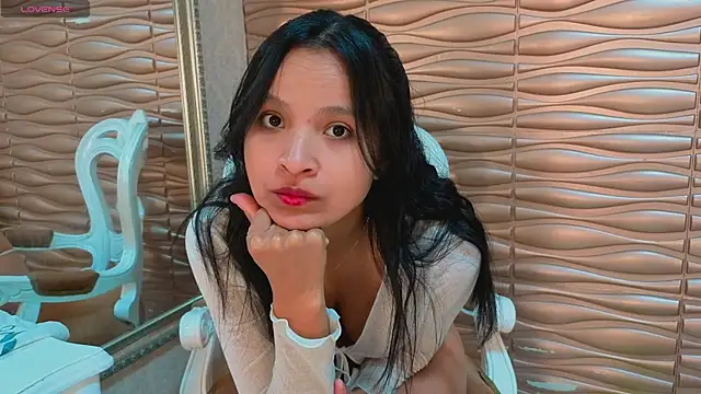 Snapshot of Miladiosa chatting on 07-04-26, 11:49 Miladiosa online show from 07-04-26, 11:49