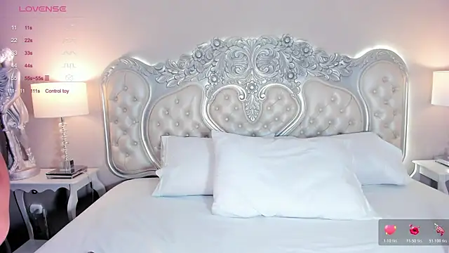 Sara Kartierr online show from 10-21-25, 11:55