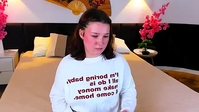 Snapshot of JaneByrd chatting on 10-04-25, 03:32 JaneByrd online show from 10-04-25, 03:32