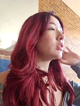 lunnaa  online show from 02-25-26, 03:54