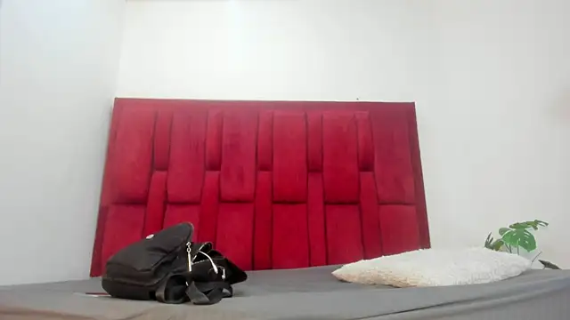 Mollyxketa1  online show from 11-17-25, 11:10