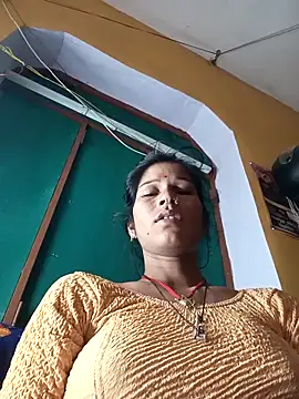 Snapshot of Sonam_pandeyji chatting on 10-31-25, 08:32 Sonam pandeyji online show from 10-31-25, 08:32