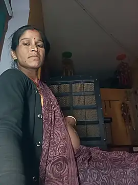 Snapshot of Sonam_pandeyji chatting on 11-21-25, 02:27 Sonam pandeyji online show from 11-21-25, 02:27