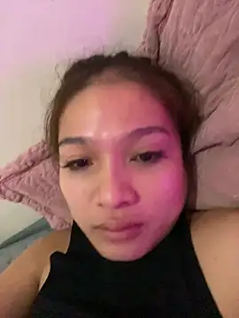 Snapshot of lovely_bunnyy chatting on 03-16-26, 01:33 lovely bunnyy online show from 03-16-26, 01:33