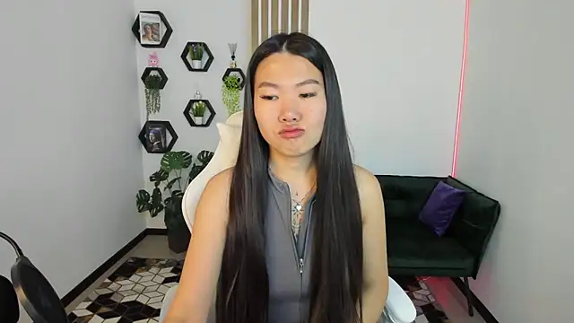 LunaPurrr online show from 09-22-25, 10:56