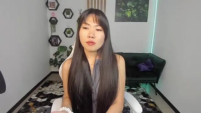 LunaPurrr online show from 10-09-25, 11:14