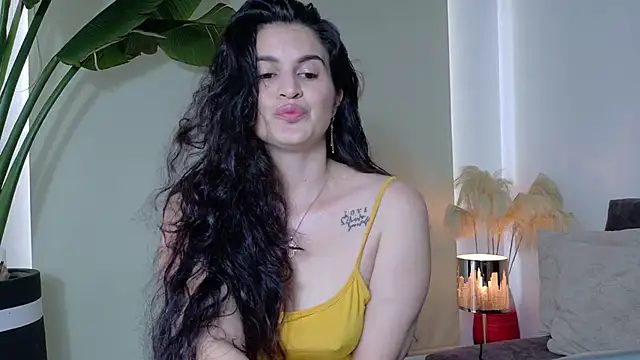 lizdevine online show from 10-12-25, 03:44