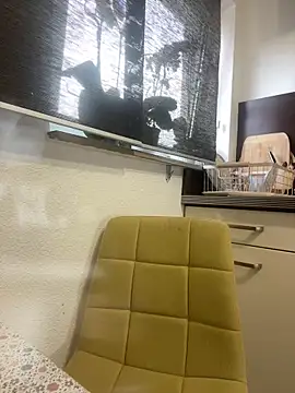 Snapshot of imooLoov chatting on 10-27-25, 01:04 imooLoov online show from 10-27-25, 01:04