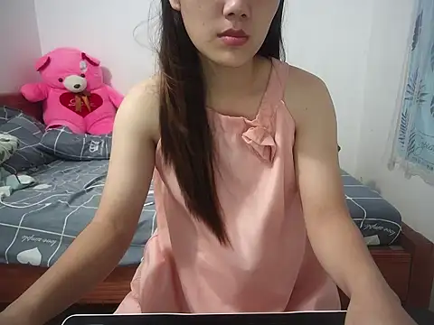 Snapshot of Linda-24 chatting on 10-01-25, 08:04 Linda-24 online show from 10-01-25, 08:04