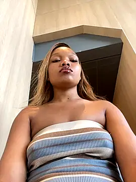 Snapshot of BaddestAss22 chatting on 10-01-25, 01:50 BaddestAss22 online show from 10-01-25, 01:50