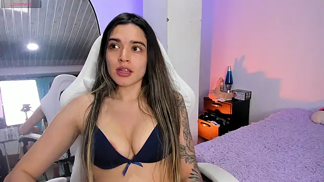 MiaVillalobos online show from 04-14-26, 01:22
