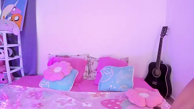 EmyGomezz online show from 09-17-25, 06:42