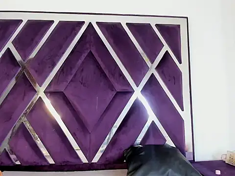 luzenaasm online show from 09-28-25, 04:40