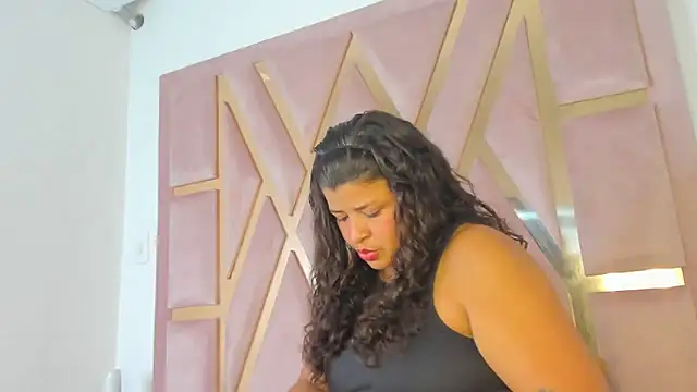 luzenaasm online show from 10-28-25, 04:49