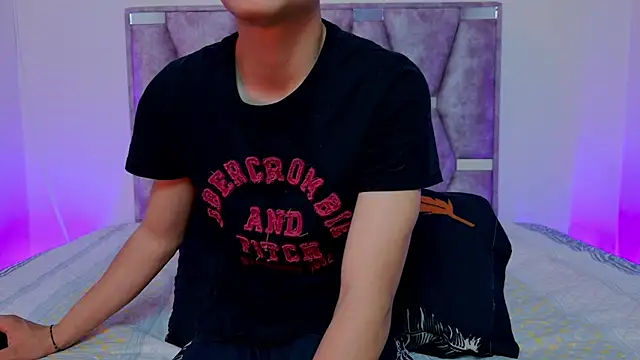 lana and liam  online show from 09-12-25, 10:26