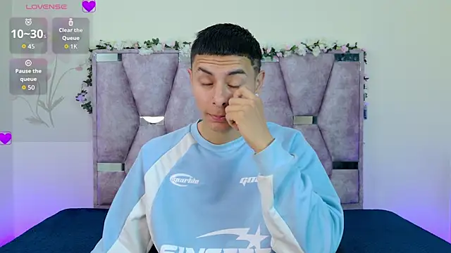 lana and liam  online show from 11-14-25, 09:30